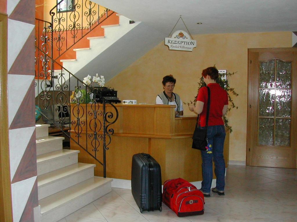 Ferienhotel Herzog Neumarkt am Wallersee Exterior foto