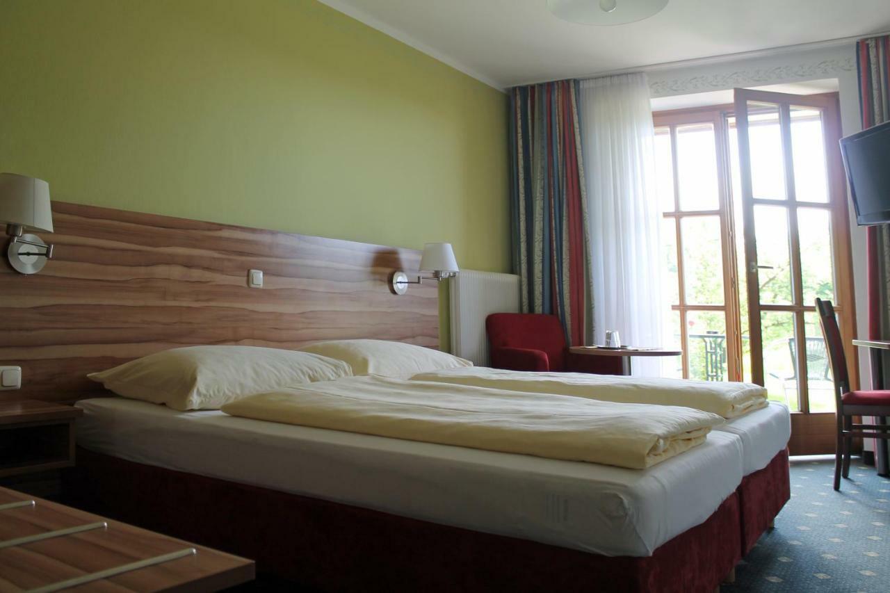 Ferienhotel Herzog Neumarkt am Wallersee Exterior foto