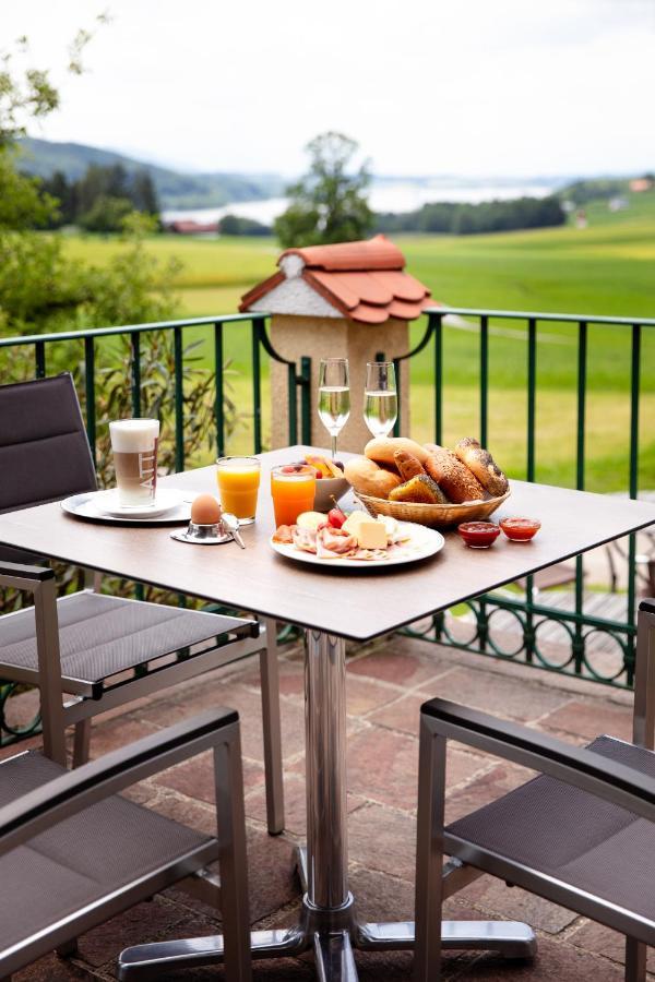 Ferienhotel Herzog Neumarkt am Wallersee Exterior foto